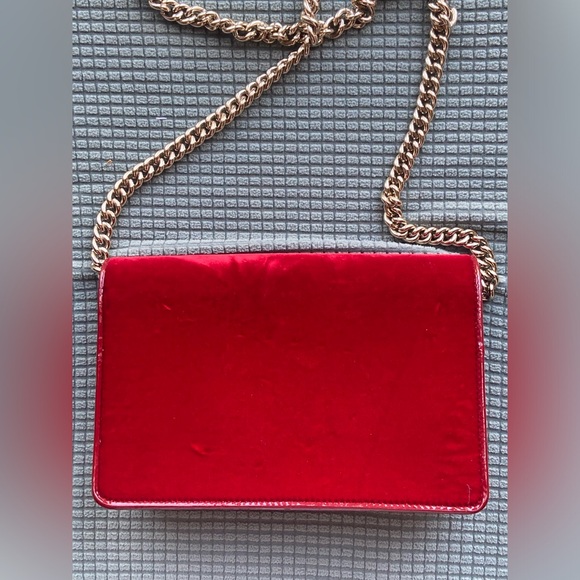 Miu Miu Red Velvet Cross Chain Woc Bow Tie Knot Bag - Picture 3 of 16